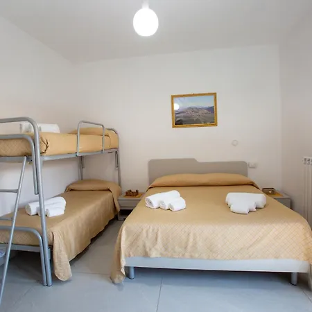 Nonno Giovanni Guest house Gangi