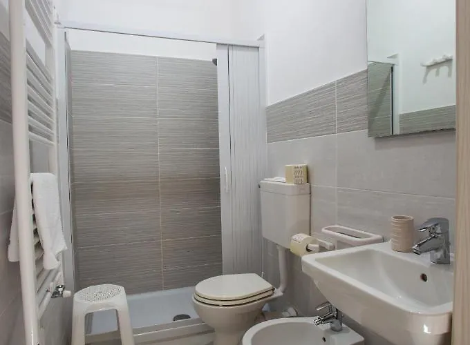 Nonno Giovanni 3* גנג'י